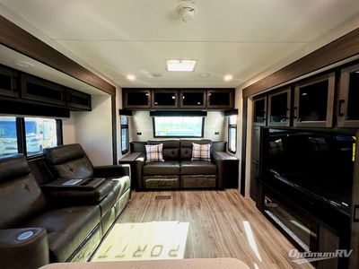 2026 Venture RV SportTrek Touring Edition - Photo 7