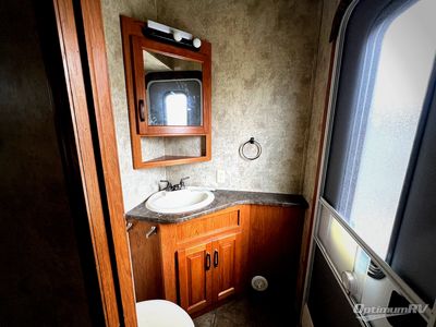 2011 Keystone Mountaineer - Photo 23