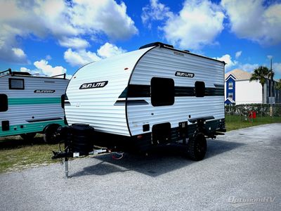2027 Sunset Park RV Sun Lite - Photo 3