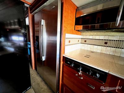 2010 Fleetwood Revolution LE - Photo 12