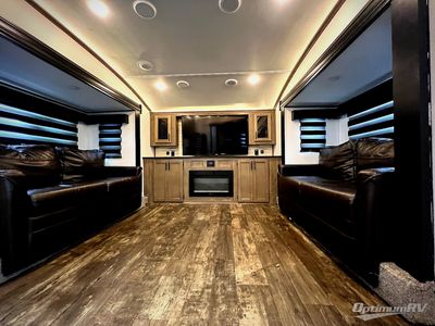 2022 Forest River Sabre — photo 7 view