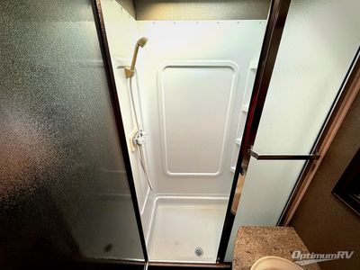 2018 Winnebago Intent - Photo 15