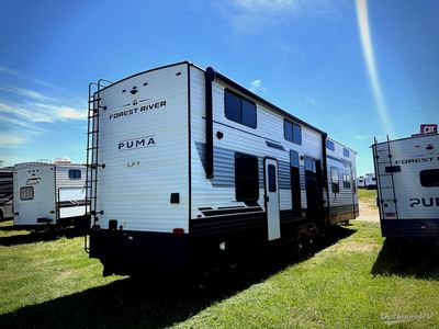 2025 Palomino Puma - Photo 2