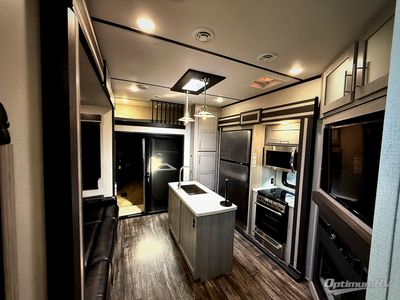 2023 Keystone Fuzion - Photo 4