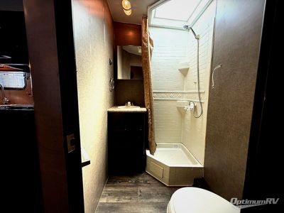 2019 Pacific Coachworks Rage'n - Photo 8