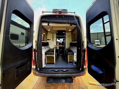 2023 Winnebago Revel - Photo 8