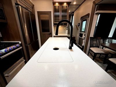 2023 Grand Design Solitude S-Class - Photo 18