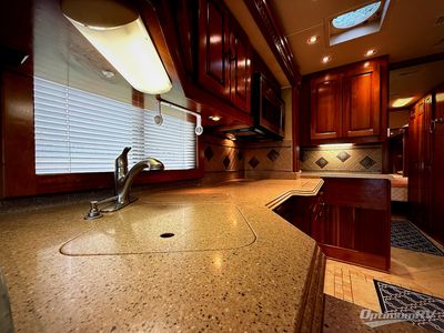 2007 Monaco RV Dynasty — photo 15 view