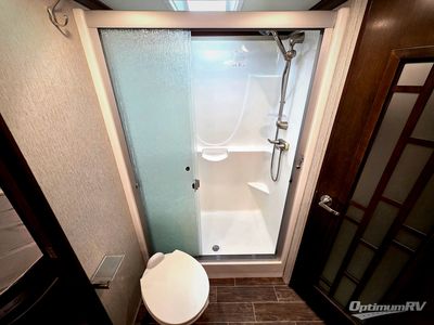 2019 Redwood RV Redwood — photo 16 view