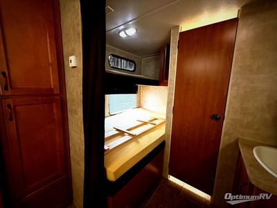 2013 Forest River Cherokee Grey Wolf — photo 18 view