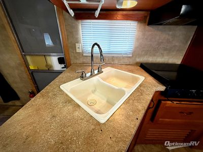2013 Forest River Cherokee Grey Wolf — photo 13 view