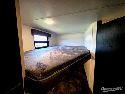 2025 Palomino Puma Camping Edition — photo 10 view