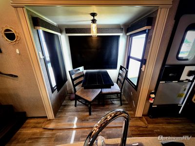 2021 Jayco North Point — photo 11 view
