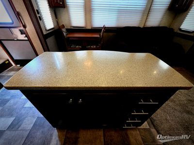 2015 Heartland Oakmont — photo 10 view