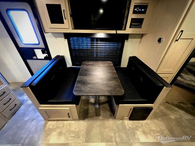 2022 Coachmen Apex Ultra-Lite — photo 10 view