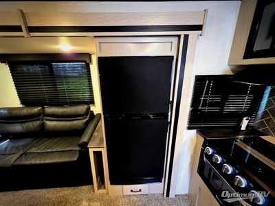 2022 Coachmen Apex Ultra-Lite — photo 7 view