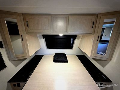 2022 Coachmen Apex Ultra-Lite — photo 18 view