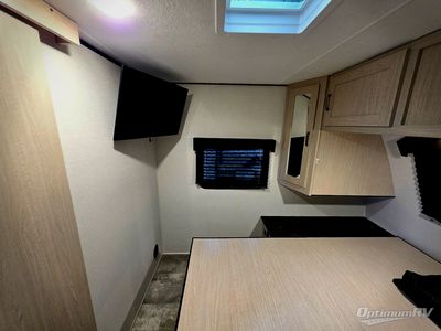 2022 Coachmen Apex Ultra-Lite — photo 19 view