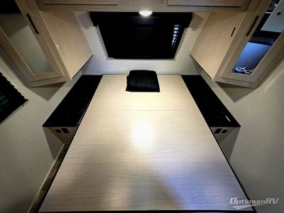 2022 Coachmen Apex Ultra-Lite — photo 17 view