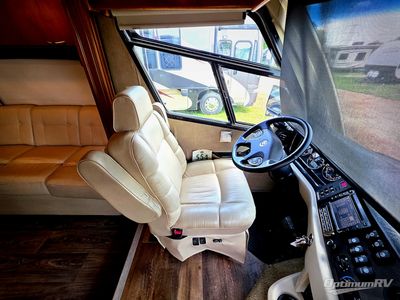 2011 Monaco RV Vesta — photo 10 view