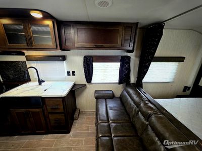 2020 Forest River Cherokee Grey Wolf — photo 13 view