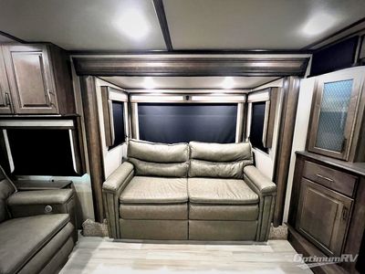 2021 Grand Design Solitude - Photo 5