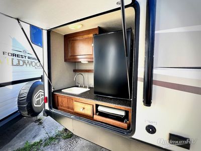 2017 Coachmen Freedom Express - Photo 20