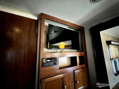 2017 Coachmen Freedom Express - Photo 13