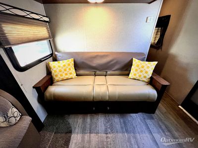 2017 Coachmen Freedom Express - Photo 8