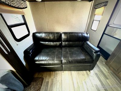 2019 Dutchmen Aerolite — photo 12 view