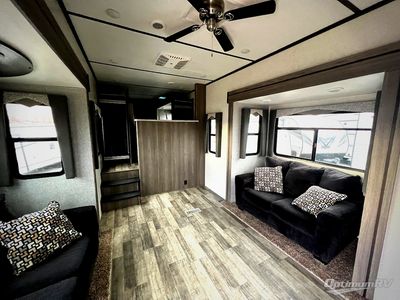 2021 CrossRoads Volante - Photo 4