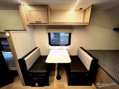 2025 Cruiser RV Embrace - Photo 19