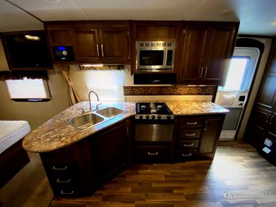 2016 Keystone Cougar - Photo 12