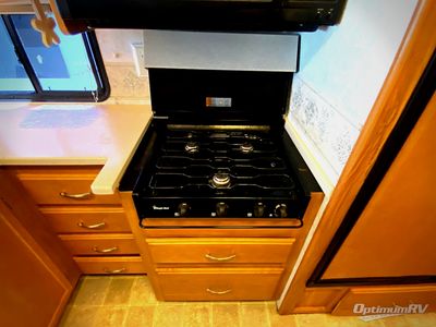 2006 Winnebago Voyage - Photo 17