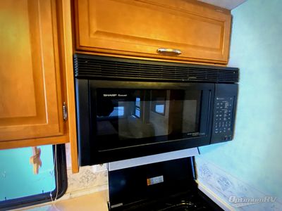 2006 Winnebago Voyage - Photo 18