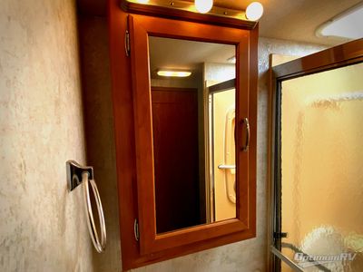 2006 Winnebago Voyage - Photo 25