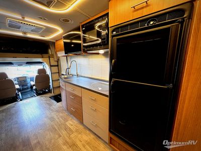 2018 Winnebago Navion - Photo 24