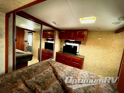 2010 Keystone Cougar - Photo 18