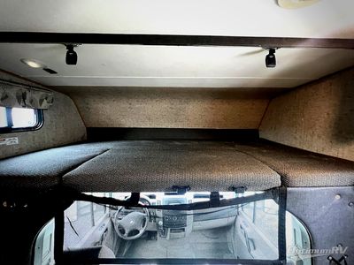 2017 Coachmen Prism — photo 9 view