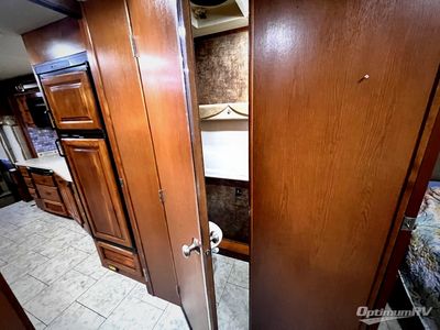 2012 Tiffin Allegro — photo 30 view