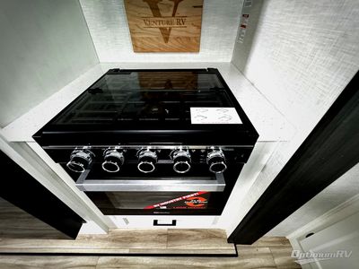 2026 Venture RV SportTrek Touring Edition - Photo 10