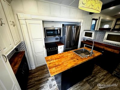 2019 Forest River Cedar Creek Silverback - Photo 11