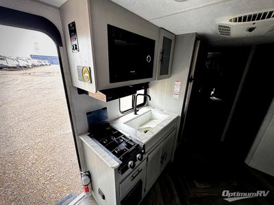 2022 Forest River Wildwood FSX - Photo 6