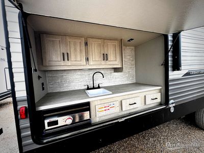 2025 Coachmen Catalina Legacy Edition - Photo 3