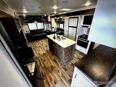 2023 Venture RV SportTrek Touring Edition - Photo 6
