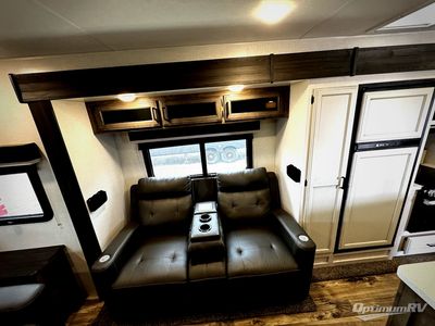 2023 Venture RV SportTrek Touring Edition - Photo 12