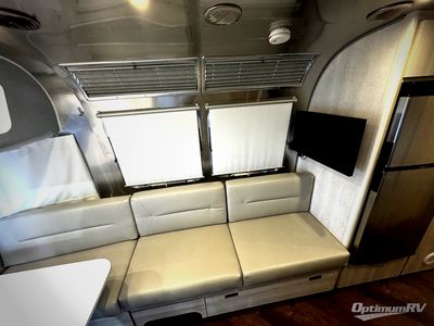 2022 Airstream International — interior view