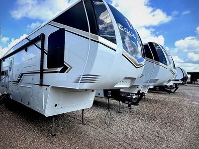 2027 Keystone Cougar — front three-quarter view