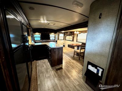 2017 Keystone Cougar — interior view