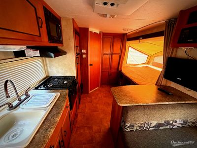 2012 Coachmen Freedom Express LTZ - Photo 5